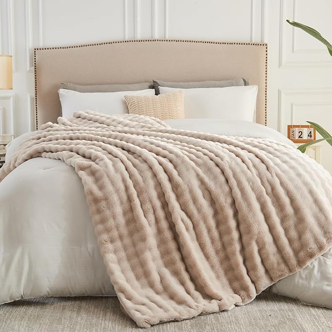 NEWCOSPLAY Faux Fur Throw Blanket Linen Bubble Blanket Thick Warm Soft for Couch Sofa Bed 550GSM (Linen, Throw(50"x60"))-Ruum Studio Home