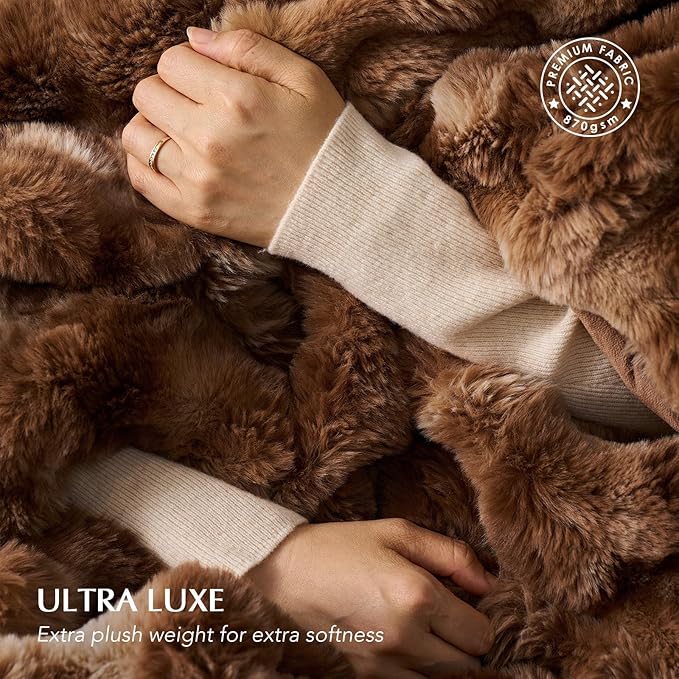 EVERGRACE Ultra Soft Luxury Fluffy Ridgeline Faux Rabbit Fur Throw Blanket, Thick Warm Bubble Throw for Bed, Cozy Plush Reversible Blankets for Couch, Chair, Sofa, Lion Caramel, 60x80 Inches, 870 GSM-Ruum Studio Home