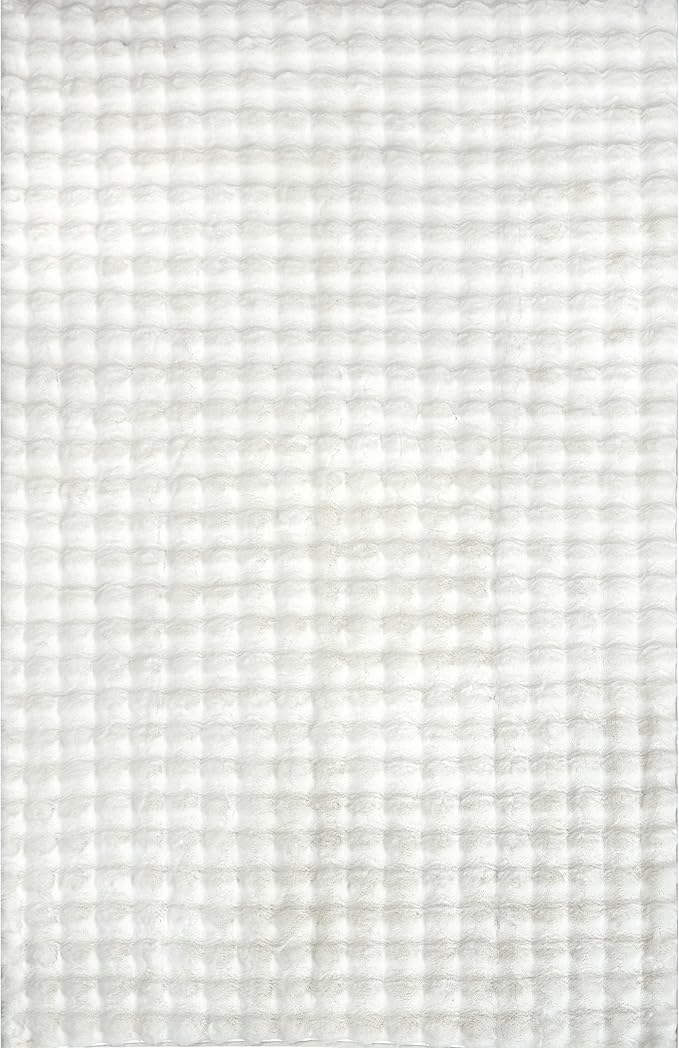 nuLOOM Jeni Solid Faux Rabbit Machine Washable Area Rug, 6x9, Off-White-Ruum Studio Home