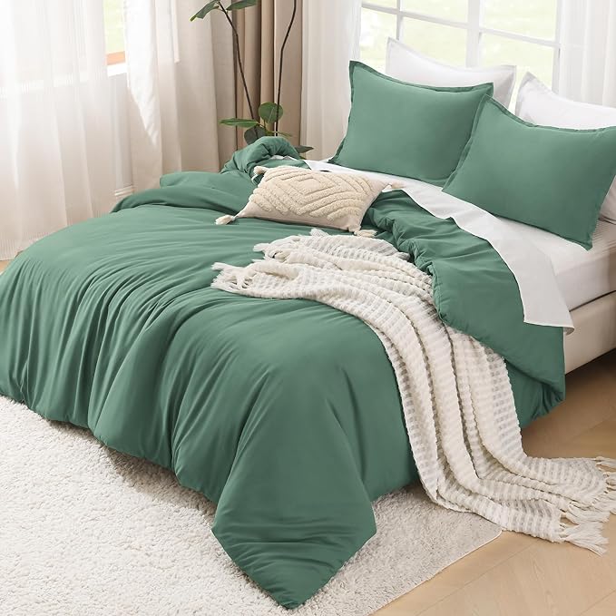 Litanika Comforters Queen Size Haze Green, 3 Pieces Lightweight Solid Bedding Set & Collections, All Season Fluffy Bed Set (90x90 Inches Comforter & 2 Pillowcases)-Ruum Studio Home