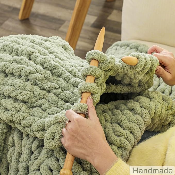 WESHIONGOO Chunky Knit Blanket Throw 40"×40" Knit Throw Blanket for Couch Bed Throw Blanket with Jumbo Chenille Yarn Thick 100% Handmade (Sage Green)-Ruum Studio Home