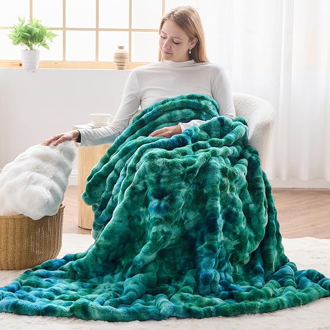 NEWCOSPLAY Faux Fur Twin Blanket Tie-dye Dark Teal Luxury Fluffy Thick Warm Bubble Blanket for Couch Sofa Bed 700GSM (Tie-dye Dark Teal, Twin(60"x80"))-Ruum Studio Home