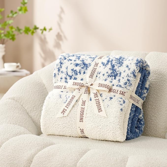 Snuggle Sac Blue Blanket Twin Size for Bed and Sofa, Reversible Super Soft Blankets Warm Cozy Knit Blankets Fuzzy Plush Lightweight for Couch, Picnic, Ombre Blue, 60x80 inches-Ruum Studio Home