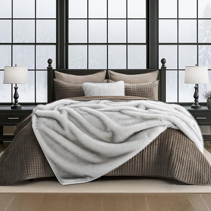 Luxury Faux Fur Throw Blanket, Soft Fluffy Faux Mink Blankets for Bed, Couch, Sofa, Thick Cozy Plush Warm Fur Throws with Reversible Velvet, Frosted White Wolf, 50"x60"-Ruum Studio Home