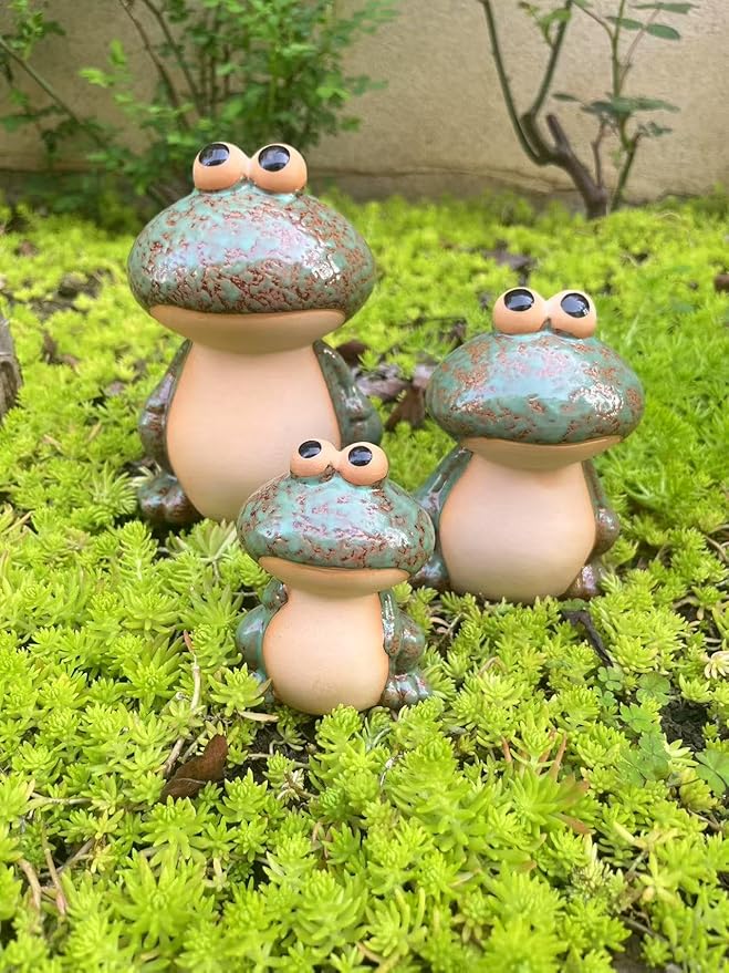 Frog Garden Decor Set of 3,Funny Cute Ceramic Frog Garden Statues Yard Decoration Outdoor Holiday Decorations,Ideal Ornament for Outside Pond Pool Patio Front Porch Backyard (Green)-Ruum Studio Home
