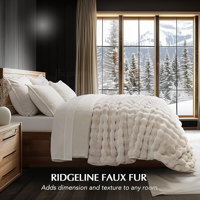 EVERGRACE Ultra Soft Luxury Fluffy Ridgeline Faux Rabbit Fur Throw Blanket, Thick Warm Bubble Throw for Bed, Cozy Plush Reversible Blankets for Couch, Chair, Sofa, Ivory White, 80x90 Inches, 870 GSM-Ruum Studio Home