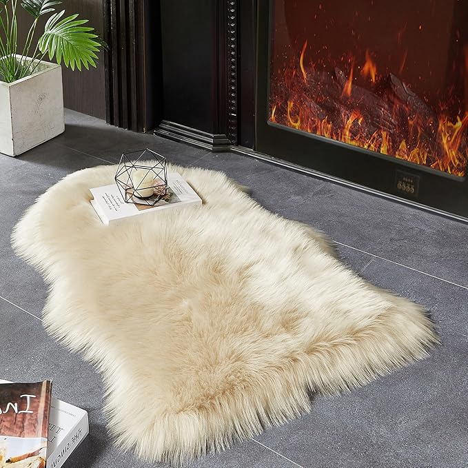AMTOVO Faux Fur Rug, Beige Small Area Rug, Fluffy Sheepskin Rug, Fuzzy Ultra Soft 2 x 3 ft Shag Rugs for Bedroom Sofa Throw Cushion Room Decor, Sheepskin-Ruum Studio Home