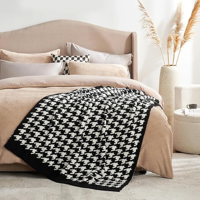 Snuggle Sac Houndstooth Throw Blanket for Couch, Reversible Super Soft Warm Blankets Cozy Knit Fuzzy Plush Lightweight Throws for Sofa, Bed, Camping, Black,50x60 inches-Ruum Studio Home