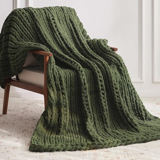 Chunky Knit Throw Blanket, 60''*80'' Knitted Throw Chenille Yarn for Bed Couch, Handmade Green Crochet Big Thick Blanket, Machine Washable Cute Comfy Blanket for Home Decor-Ruum Studio Home