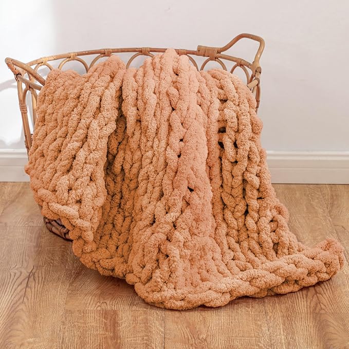 WESHIONGOO Chunky Knit Blanket Throw Knitted Throw Blankets for Couch Bed Fluffy Soft Blanket with Jumbo Chenille Yarn Thick 100% Handmade(40"*40")-Ruum Studio Home