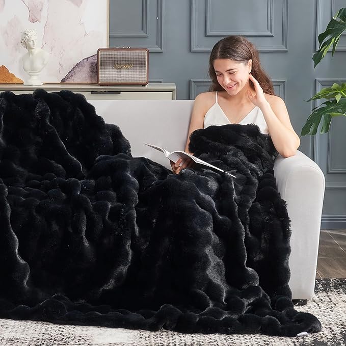 Cozy Bliss Faux Fur Throw Blanket for Couch, Fuzzy Soft Plush Thick Bubble Blanket for Sofa Bedroom Living Room, 60 * 80 Inches Black-Ruum Studio Home