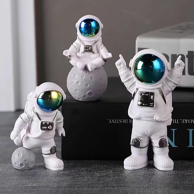 Gradient Astronaut Statues Set of 3, Space Theme Nursery Shelf Classroom Desk Decor Cake Toppers-Ruum Studio Home
