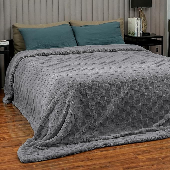Pawque Super Soft Cozy Throw Blanket Queen Size for Couch Bed, Fluffy Sherpa Fleece Reversible Thick Warm Fuzzy Blanket for All-Season, 3D Checkered Jacquard Decorative Blankets, Grey, 90"x90"-Ruum Studio Home