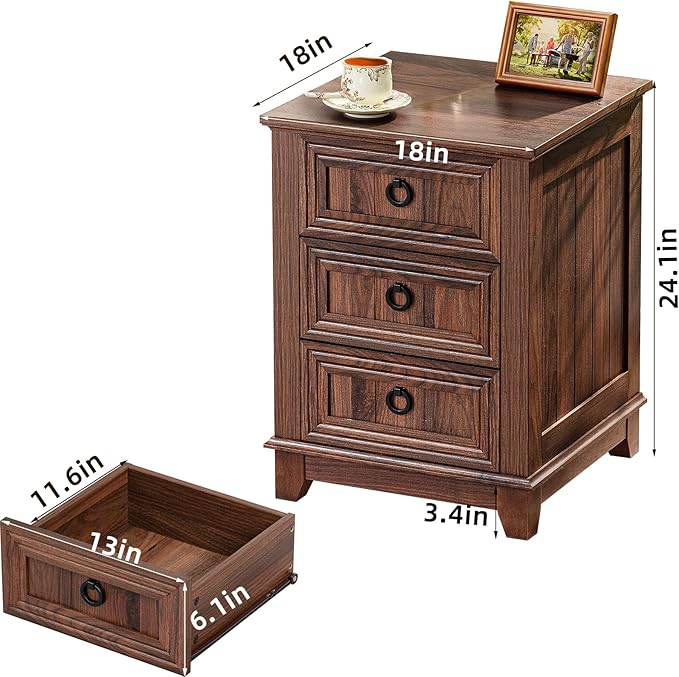 18" Farmhouse Night Stand with 3 Drawers, Wood End Table Dresser for Bedroom, Retro Nightstand, Bed Side Table with Metal Handle, Bedside Cabinet for Bedroom Living Room, Closet-Ruum Studio Home