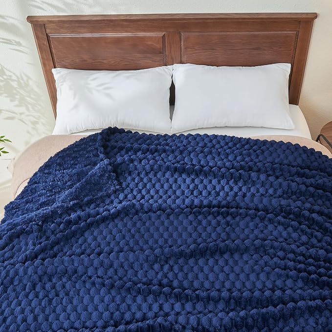NEWCOSPLAY Super Soft King Blanket Dark Navy Premium Silky Flannel Fleece 3D Clouds Stylish Jacquard Lightweight Bed Blanket All Season Use 350GSM (Dark Navy, King(90"x110"))-Ruum Studio Home