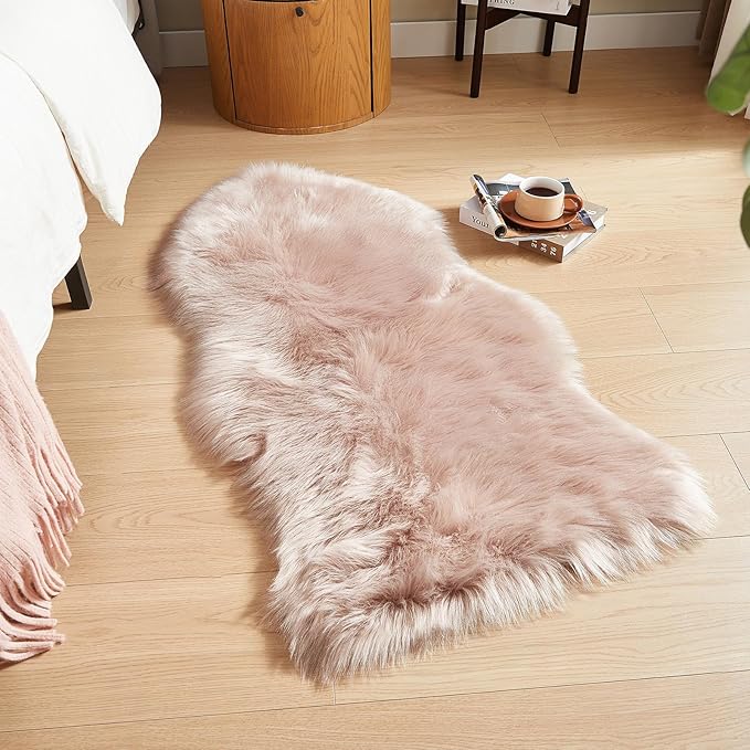 AMTOVO Faux Fur Rug, Pink Area Rug, Fluffy Sheepskin Rug, Fuzzy Ultra Soft 2 x 4 ft Shag Rugs for Bedroom Sofa Throw Cushion Room Decor, Sheepskin-Ruum Studio Home