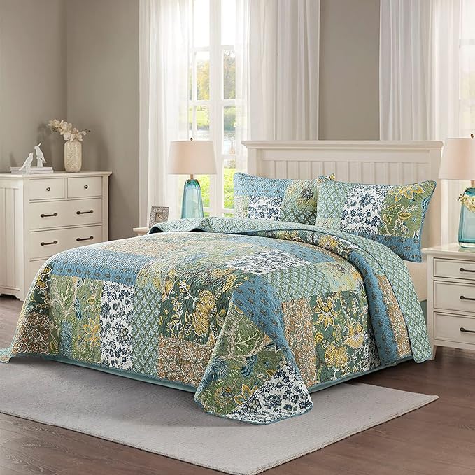 NEWLAKE Cotton Patchwork Bedspread, 3-Piece Bedding Quilt Set with Real Stitched Embroidery, Reversible Matelasse Bed Coverlet Set,Green Farmhouse Garden,Queen Size-Ruum Studio Home