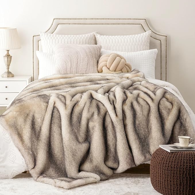 BATTILO HOME Luxury Fluffy Faux Fur Throw Blanket, Cozy Soft Warm Fur Blanket for Couch, Sofa, Chair, Bed, Plush Fuzzy Fur Throws with Long Pile & Brushed Tips, 50"x60"-Ruum Studio Home
