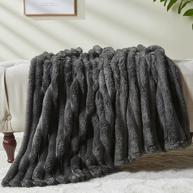 NEWCOSPLAY Super Soft Throw Blanket Grey Premium Silky Flannel Fleece 3D Ribbed Jacquard Lightweight Bed Blanket All Season Use (Grey Ribbed, Throw(50"x60"))-Ruum Studio Home