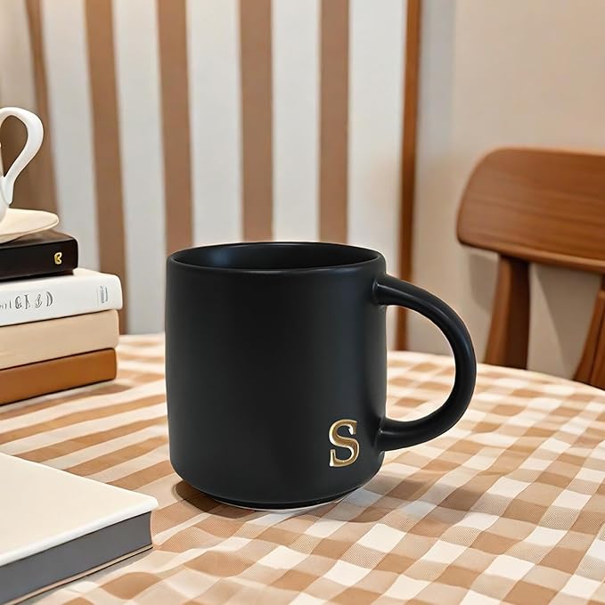 COLLECTIVE HOME - Black Monogram Ceramic Mugs, 15 oz Golden Initial Coffee Cups, Elegant Alphabet Tea Mugs, Personalized Halloween Mug with Gift Box, Perfect for Office and Home Décor (s)-Ruum Studio Home