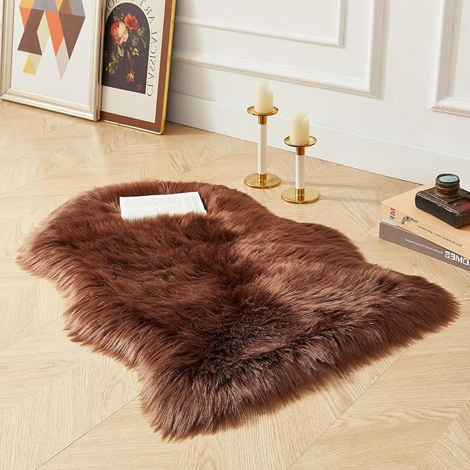 AMTOVO Faux Fur Rug, Coffee Small Area Rug, Fluffy Sheepskin Rug, Fuzzy Ultra Soft 2 x 3 ft Shag Rugs for Bedroom Sofa Throw Cushion Room Decor, Sheepskin-Ruum Studio Home