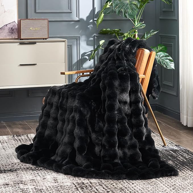 Cozy Bliss Faux Fur Throw Blanket for Couch, Fuzzy Soft Plush Thick Bubble Blanket for Sofa Bedroom Living Room, 50 * 60 Inches Black-Ruum Studio Home