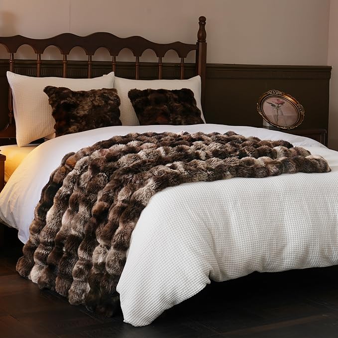BENVWE Fluffy Faux Fur Throw Blanket for Couch, Soft Plush Thick Cozy Fuzzy Luxury Minky Bubble Blanket for Home Living Room Decor Gift for Women, Tie-dye Coffee, 50" x 60", 1100GSM-Ruum Studio Home