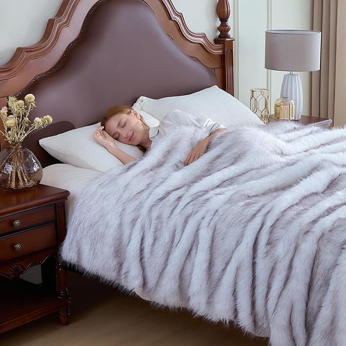 Fluffy Faux Fur Throw Blanket – Super Soft Warm Thick Plush Blanket for Bed, Couch & Office, Cozy Fuzzy Throw with Flannel Backing,60"x80", White-Ruum Studio Home