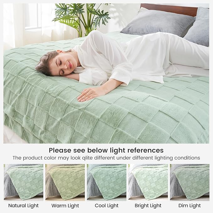 Cozy Bliss Checkered Faux Rabbit Fur Sage Green Throw Blanket, Soft Fuzzy Fluffy Minky Furry Blankets for Couch, Bed (50 * 60 Inches Light Green)-Ruum Studio Home