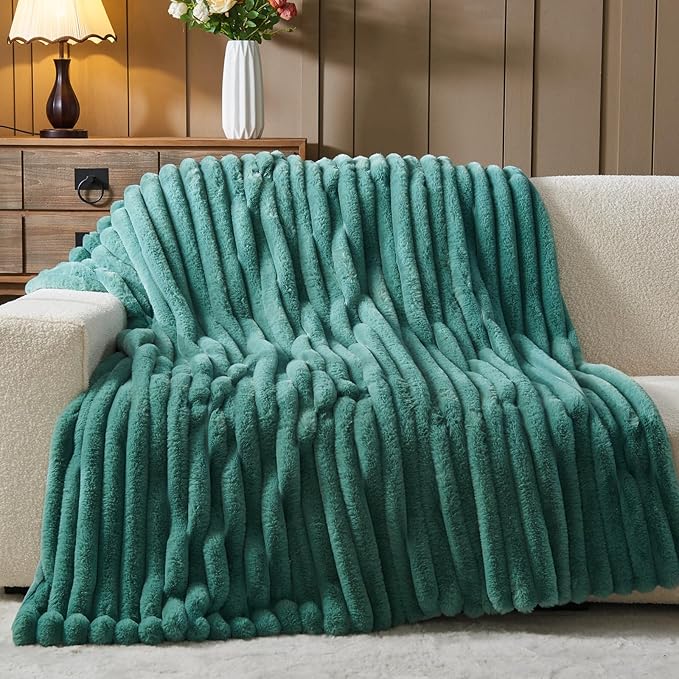 NEWCOSPLAY Faux Fur Twin Blanket Light Teal 3D Ribbed Plush Thick Warm Blanket for Couch Sofa Bed 850GSM (Light Teal Ribbed, Twin(60"x80"))-Ruum Studio Home