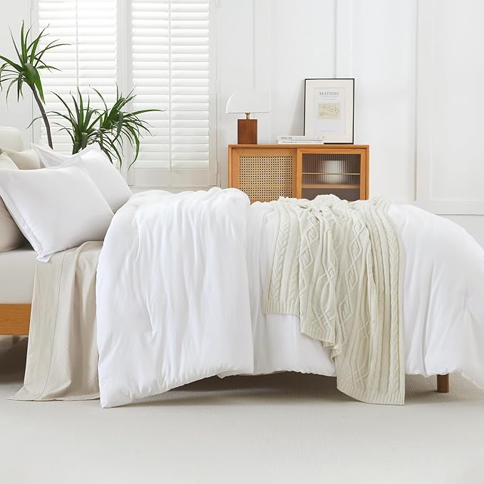 Litanika White Comforter Set Queen Size, 3 Pieces Lightweight Solid Bedding Comforter Set, All Season Fluffy Bed Set (90x90In Comforter & 2 Pillowcases)-Ruum Studio Home