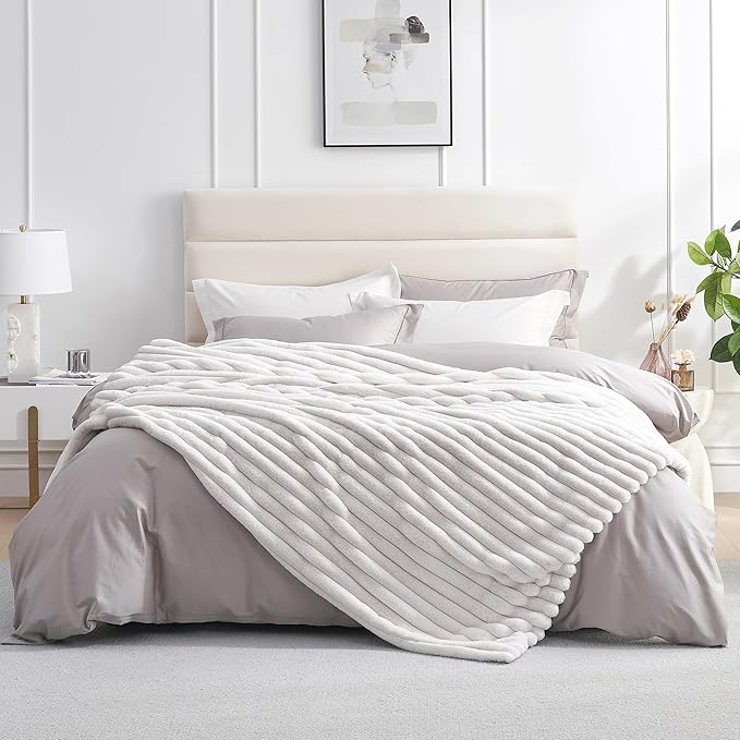 Amélie Home Faux Fur Throw Blanket for Couch, Cozy Fuzzy Fluffy Fur Luxurious Soft Striped Plush Gift Blankets for Family Sofa Chair Bed Living Room Bedroom, 60"x80", Ivory-Ruum Studio Home