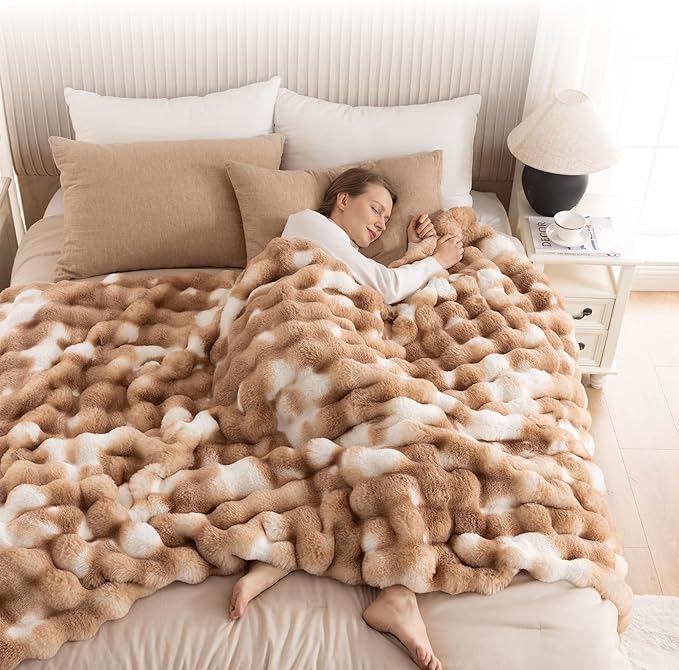 Cozy Faux Fur Throw Blanket for Bed Warm Fuzzy Throw Blanket, Soft Plush Thick Bubble Blankets for Bedroom and Living Room, Furry Luxury Blanket, 60 x 80, Tie-Dye Brown-Ruum Studio Home