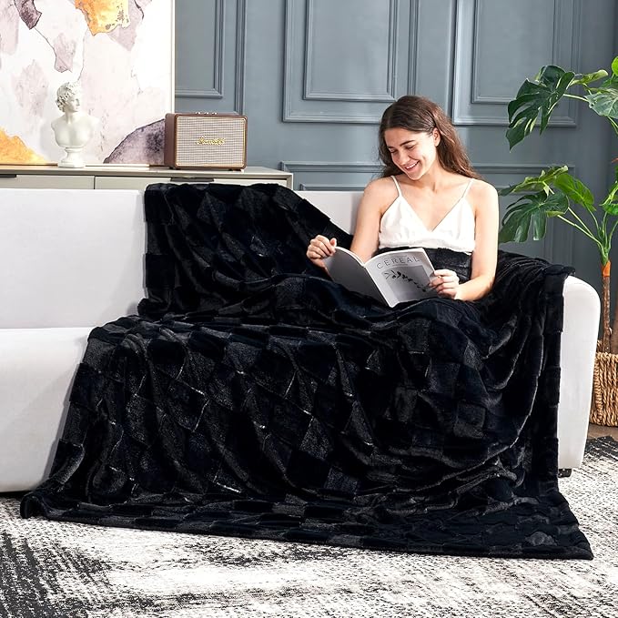 Cozy Bliss Checkered Faux Rabbit Fur Black Throw Blanket, Soft Fuzzy Fluffy Minky Furry Plush Blankets for Couch, Bed (50 * 60 Inches Black)-Ruum Studio Home
