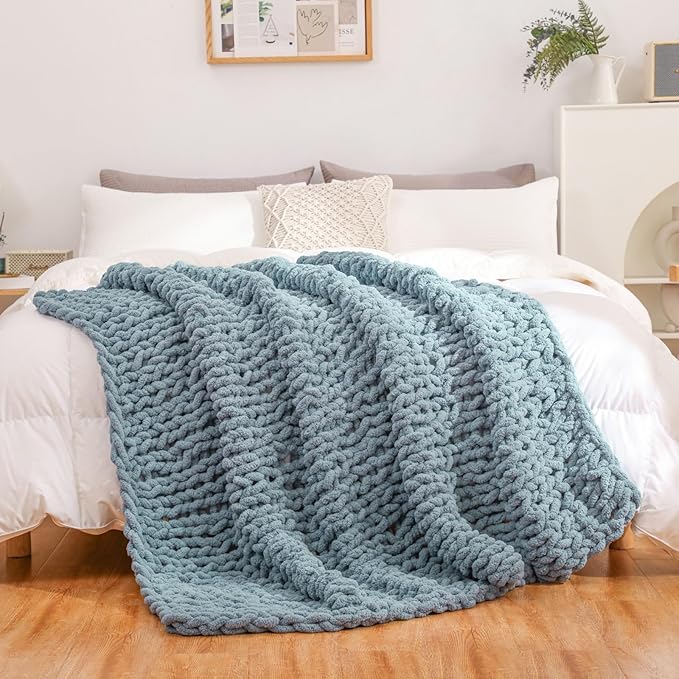 WESHIONGOO Chunky Knit Blanket Throw 50"×60" Knitted Throw Blankets for Couch Bed Fluffy Soft Blanket with Jumbo Chenille Yarn Thick 100% Handmade(Dusty Blue)-Ruum Studio Home