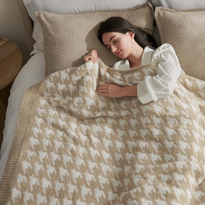 Snuggle Sac Throw Blanket for Couch, Reversible Super Soft Warm Blankets Cozy Knit Fuzzy Plush Lightweight Throws for Sofa, Bed, Camping,Houndstooth Beige,50x60 inches-Ruum Studio Home