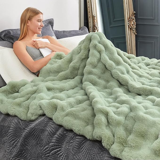 Cozy Bliss Faux Fur Throw Blanket for Couch, Fuzzy Soft Plush Thick Bubble Blanket for Sofa Bedroom Living Room, 108 * 90 Inches Sage Green-Ruum Studio Home