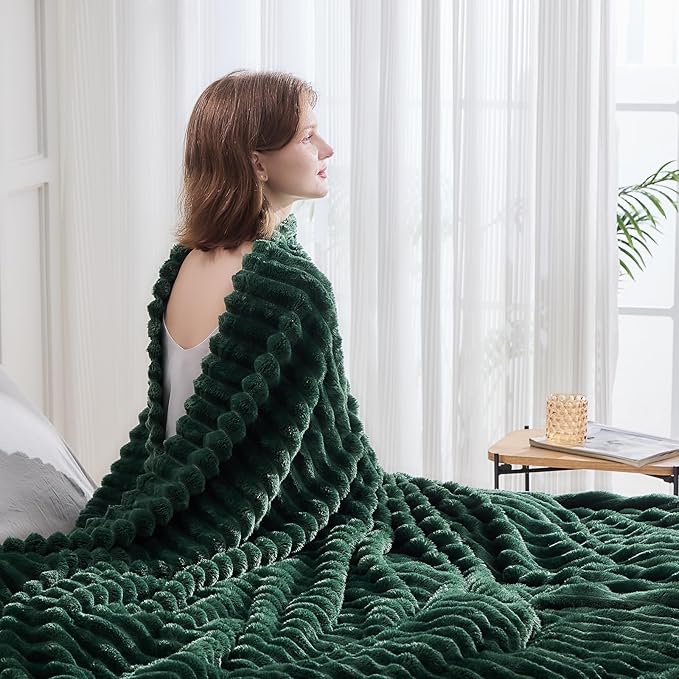 NEWCOSPLAY Super Soft Twin Blanket Dark Green Premium Silky Flannel Fleece 3D Ribbed Jacquard Lightweight Bed Blanket All Season Use (Dark Green Ribbed, Twin(60"x80"))-Ruum Studio Home