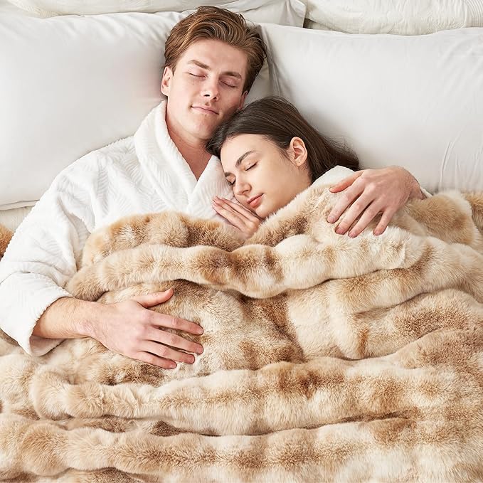 Cozy Bliss Faux Fur Throw Blanket for Couch, Fuzzy Soft Plush Thick Bubble Blanket for Sofa Bedroom Living Room, 50 * 60 Inches Tie-dye Beige-Ruum Studio Home