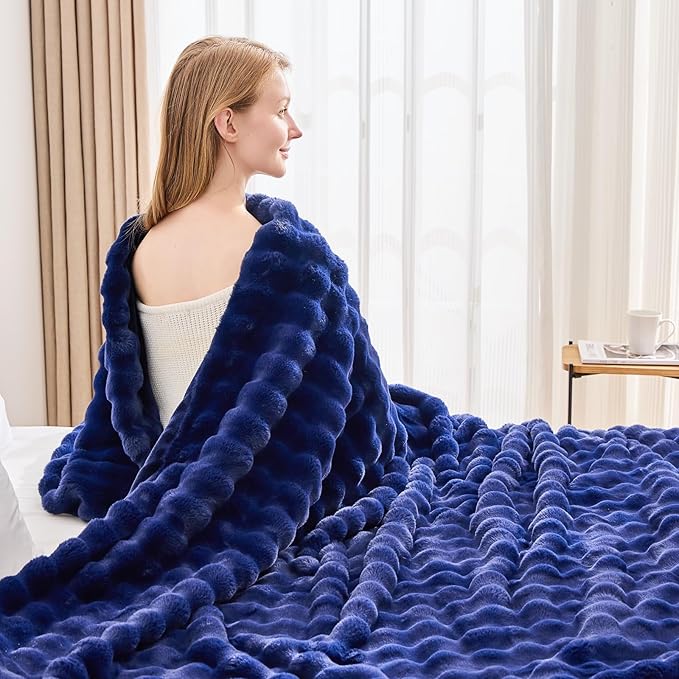 NEWCOSPLAY Faux Fur Throw Blanket Dark Navy Bubble Blanket Thick Warm Soft for Couch Sofa Bed 550GSM (Dark Navy, Throw(50"x60"))-Ruum Studio Home