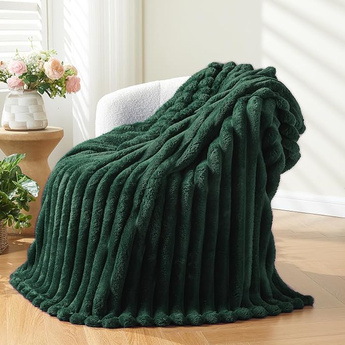 NEWCOSPLAY Super Soft Twin Blanket Dark Green Premium Silky Flannel Fleece 3D Ribbed Jacquard Lightweight Bed Blanket All Season Use (Dark Green Ribbed, Twin(60"x80"))-Ruum Studio Home