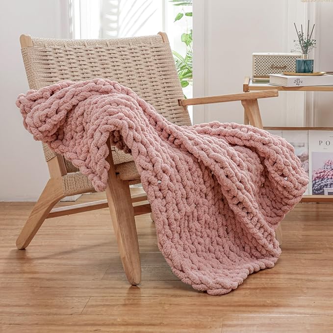 WESHIONGOO Chunky Knit Blanket Throw 40"×40" Knitted Throw Blankets for Couch Bed Fluffy Soft Blanket with Jumbo Chenille Yarn Thick 100% Handmade(Pink)-Ruum Studio Home