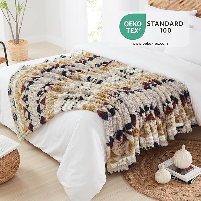 CASAAGUSTO Boho Sherpa Throw Blanket, Aztec Throw Blanket, Ultra Soft, Warm, Cozy, Plush, Thick Fleece Bohemian Blanket for Couch, Bed, Sofa (Khaki 50 * 60 Inch)-Ruum Studio Home