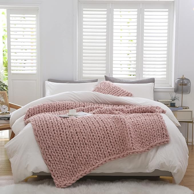 WESHIONGOO Chunky Knit Blanket Throw 50"×60" Knitted Throw Blankets for Couch Bed Fluffy Soft Blanket with Jumbo Chenille Yarn Thick 100% Handmade (Pink)-Ruum Studio Home