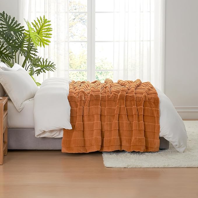 Amélie Home Luxury Striped Faux Fur Throw Blanket for Couch, Embossed Split Fur Cozy Fuzzy Fluffy Luxurious Soft Plush Sofa Chair Bed Gift Blankets for Women Men Wife Friend, 60"x80", Brown-Ruum Studio Home