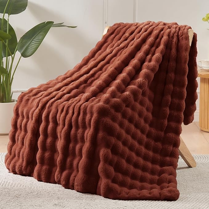 NEWCOSPLAY Faux Fur Twin Blanket Burnt Orange Bubble Blanket Thick Warm Soft for Couch Sofa Bed 550GSM (Burnt Orange, Twin(60"x80"))-Ruum Studio Home