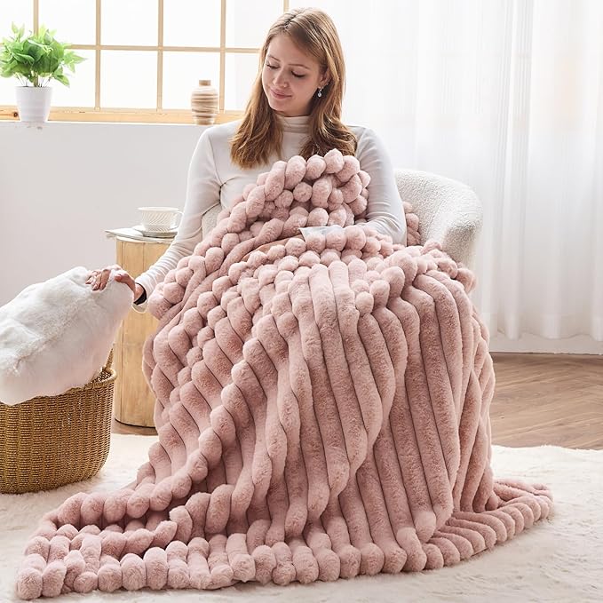 NEWCOSPLAY Faux Fur Twin Blanket Pink 3D Ribbed Plush Thick Warm Blanket for Couch Sofa Bed 850GSM (Pink Ribbed, Twin(60"x80"))-Ruum Studio Home