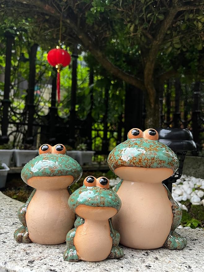 Frog Garden Decor Set of 3,Funny Cute Ceramic Frog Garden Statues Yard Decoration Outdoor Holiday Decorations,Ideal Ornament for Outside Pond Pool Patio Front Porch Backyard (Green)-Ruum Studio Home