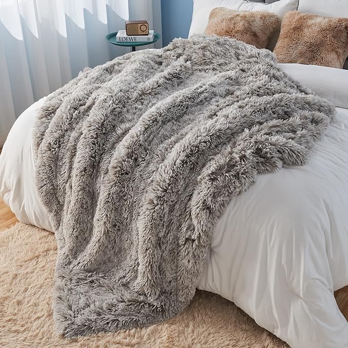 GONAAP Fuzzy Faux Fur Throw Blanket Twin Size Frosty Grey Super Soft Cozy Plush Fuzzy Shaggy Blanket for Couch Sofa Bed (Frosty Grey, Twin(60"x80"))-Ruum Studio Home