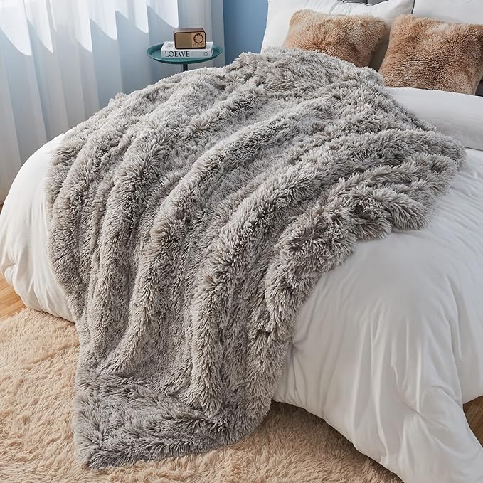 GONAAP Fuzzy Faux Fur Throw Blanket Queen Size Frosty Grey Super Soft Cozy Plush Fuzzy Shaggy Blanket for Couch Sofa Bed (Frosty Grey, Queen(90"x90"))-Ruum Studio Home